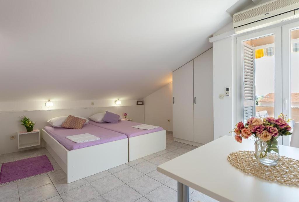 Apartments Niko ノヴァリャ エクステリア 写真