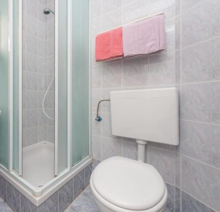 Apartments Niko ノヴァリャ エクステリア 写真
