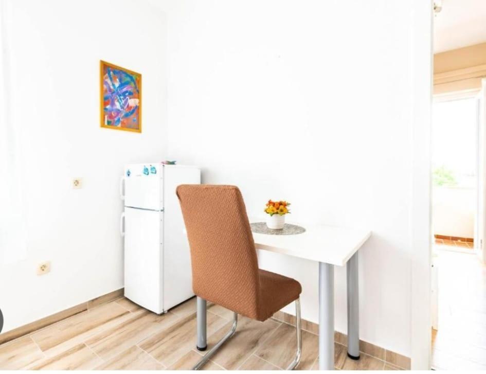 Apartments Niko ノヴァリャ エクステリア 写真